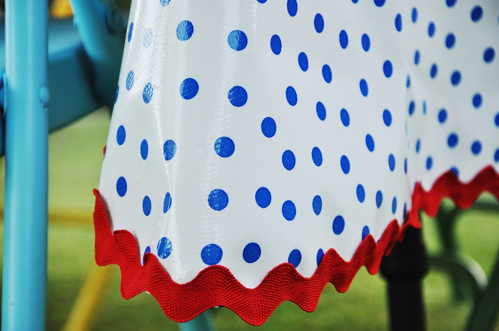 [oilcloth%2520tablecloth%2520048%255B2%255D.jpg]