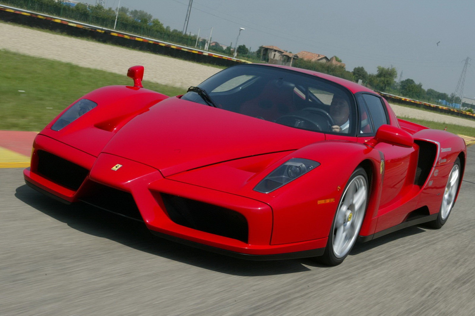 [Ferrari-Enzo-50%255B2%255D.jpg]