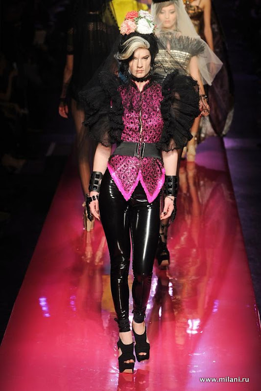 jean-paul-gaultier-haute-couture-spring-2012-pfw157.jpg