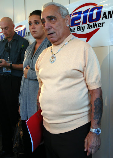 http://lh5.ggpht.com/-jLDKaspdqts/Sp1K4wBAeXI/AAAAAAAAki8/ojDADS7pWs0/s512/DSC_0408.JPG