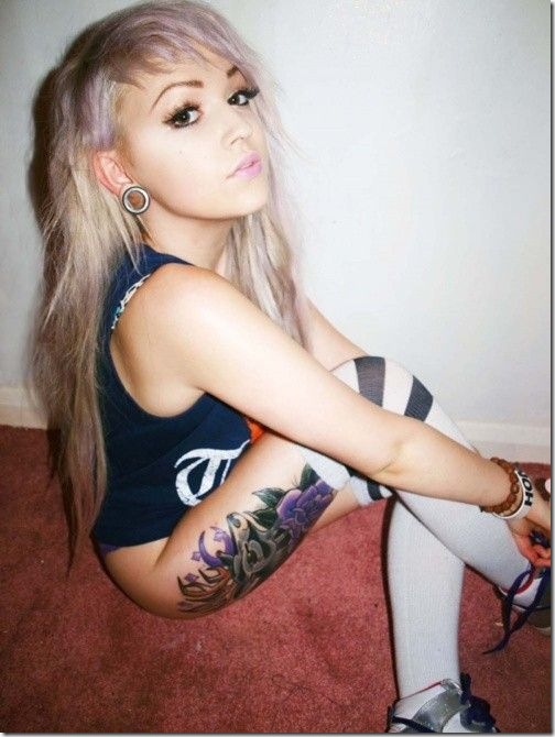 hot-girls-tattoo-9