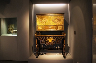 [Gloria%2520Ishizaka%2520-%2520museu%2520de%2520s%25C3%25A3o%2520roque%2520-%2520Arca%2520e%2520Mesa%255B4%255D.jpg]