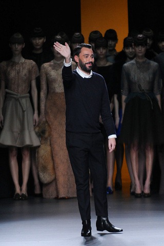 [juanjo_oliva___pasarela__379058444_320x480%255B3%255D.jpg]