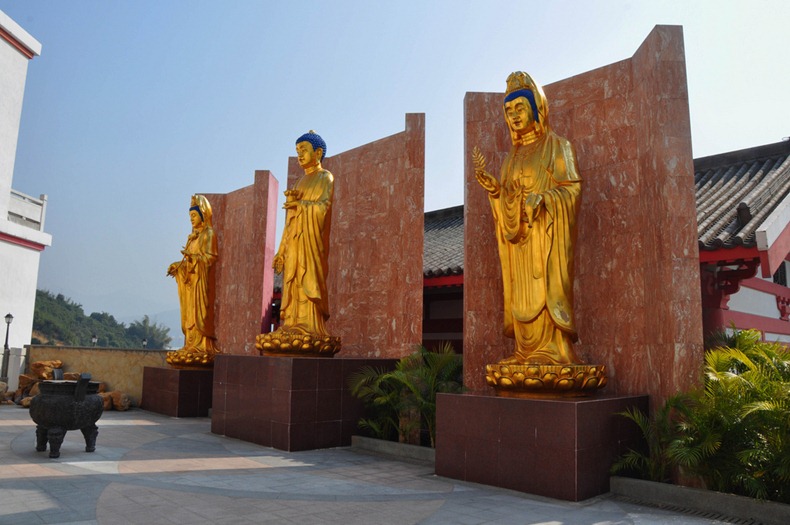10000-buddhas-monastery-4 10000-buddhas-monastery-4