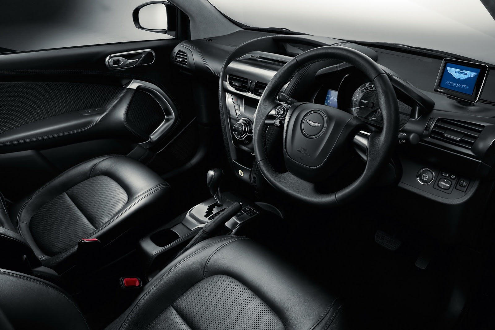 [Aston-Martin-Cygnet-9%255B2%255D.jpg]