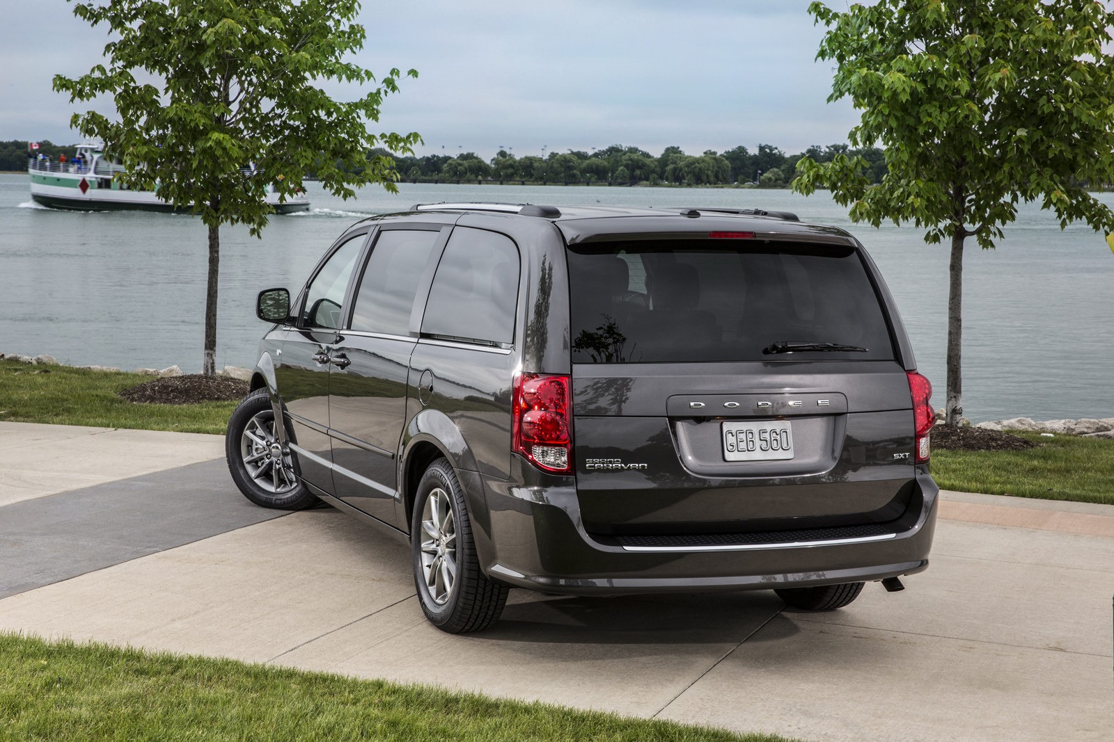 [2014-Dodge-Grand-Caravan-30th-Anniversary-9%255B2%255D.jpg]