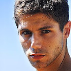 Veja esse e outros ensaios no http://www.my.opera.com/theboyv02