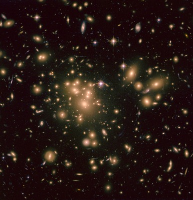 aglomerado de galáxias Abell 1689