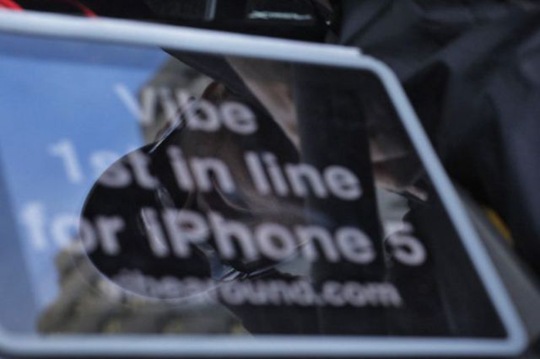 [iphone-5-fanatics-8%255B2%255D.jpg]