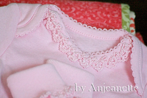 [10%2520crochet%2520trim%2520on%2520onesie%255B3%255D.jpg]