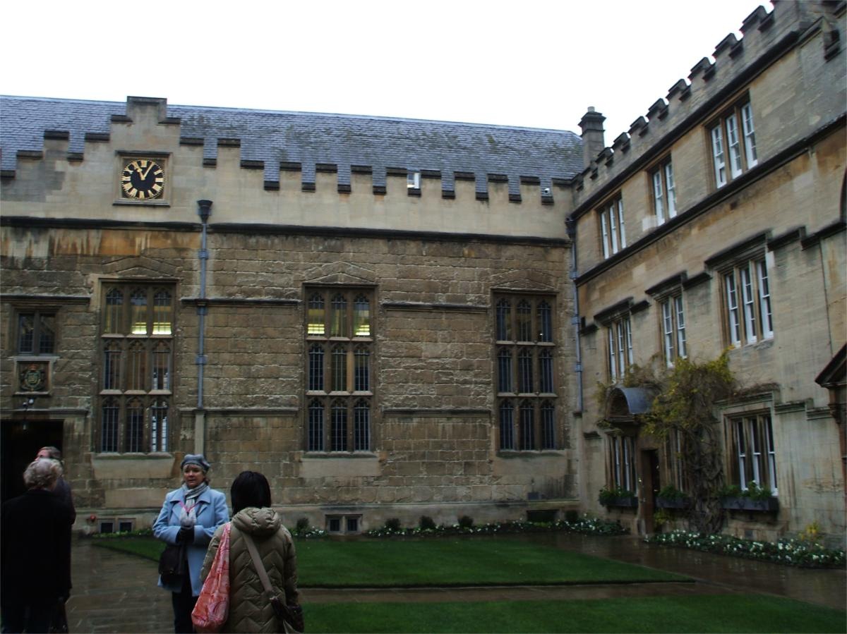 [Jesus-College-Oxford2.jpg]