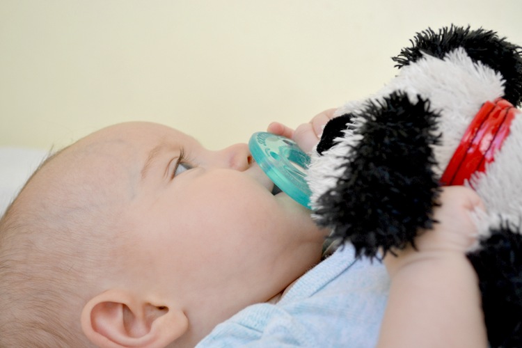 stuffed animal pacifier tutorial