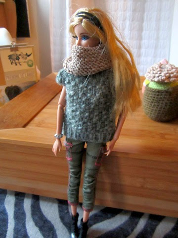 pull poupée barbie pull poupée barbie