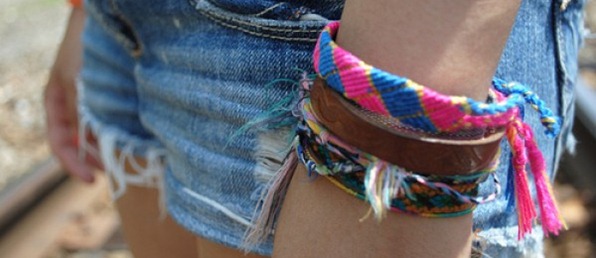 friendship-bracelets1-e1313442139499 friendship-bracelets1-e1313442139499