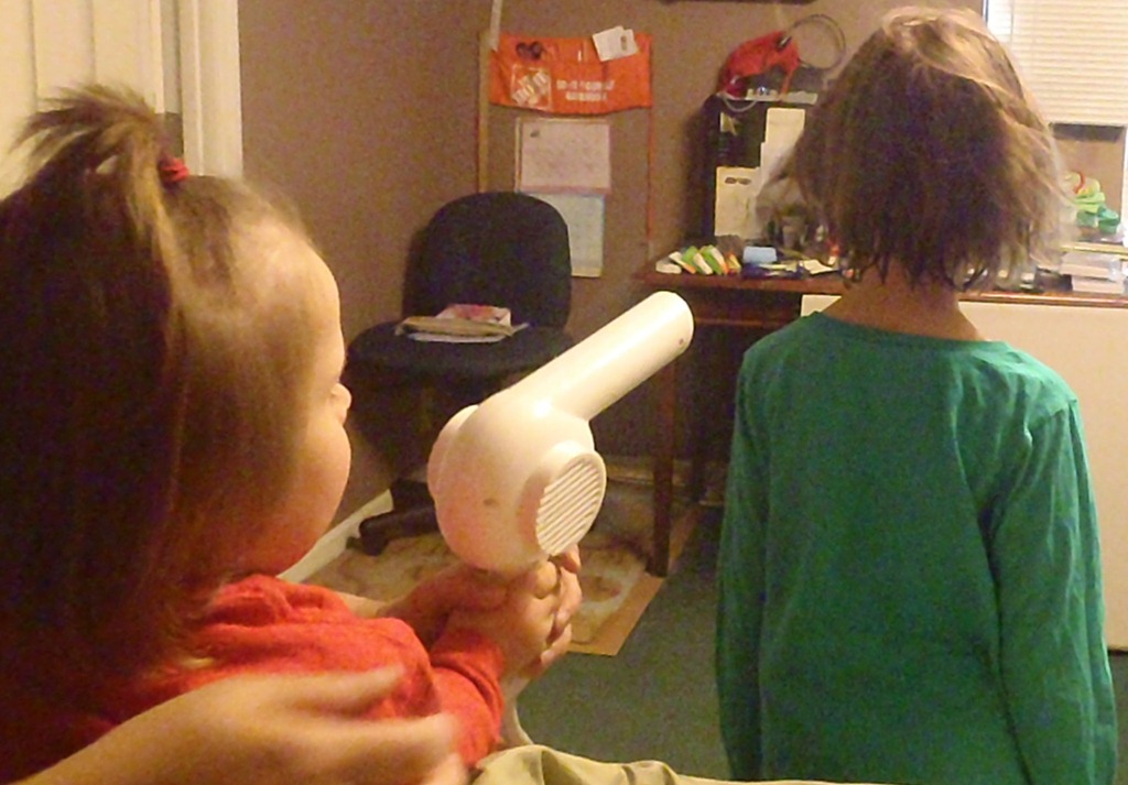 [hair%2520dryer1%255B2%255D.jpg]