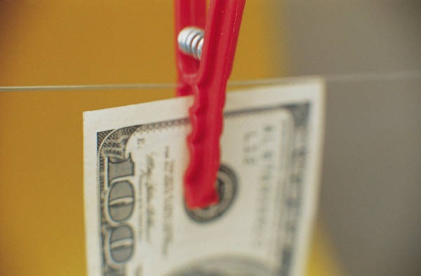 [Money%2520on%2520clothespin%255B3%255D.jpg]