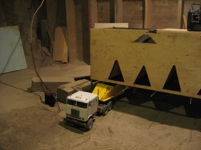 [Joe-Basement-85.jpg]