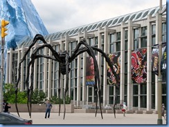 6331 Ottawa  Sussex Dr - National Gallery of Canada - Maman the giant egg-carrying spider