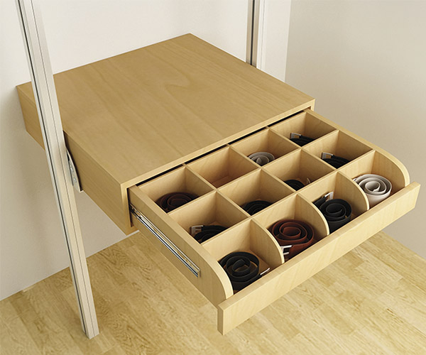 Cinturonero extraíble de madera de maple o melamina con divisiones.