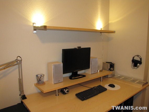 Twanis The Best Computer Desk Setup From Ikea Ikea Computer Desk And Monitor Raiser With Top Shelf