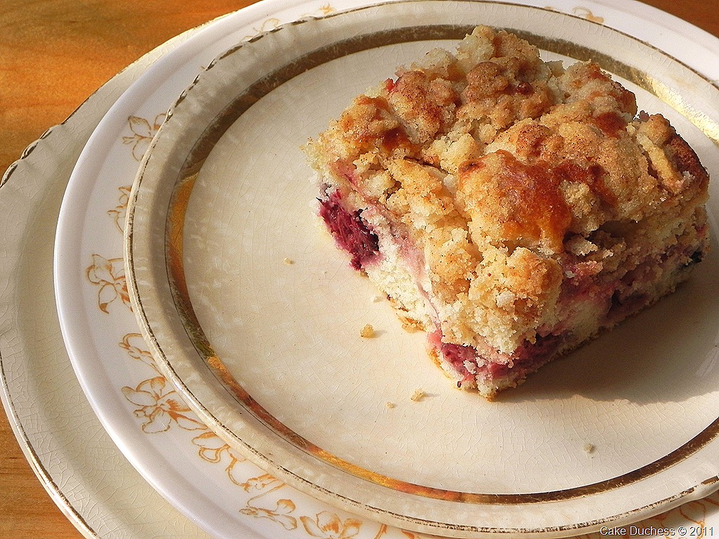 [buckle47.jpg&description=Strawberry Buckle')]