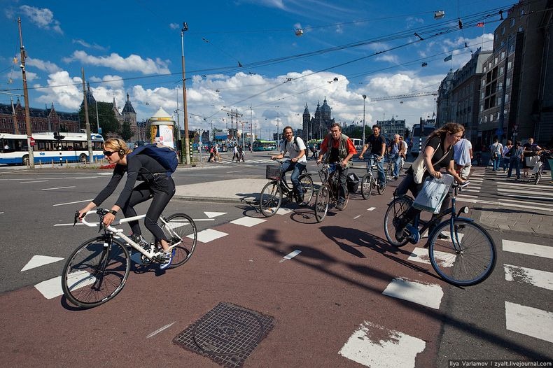 أمستردام مدينة الدراجات... Amsterdam-bicycles-20%25255B5%25255D