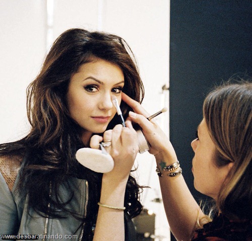 nina dobrev linda sensua sexy sedutora fotos Vampire Diaries desbaratinando (54)