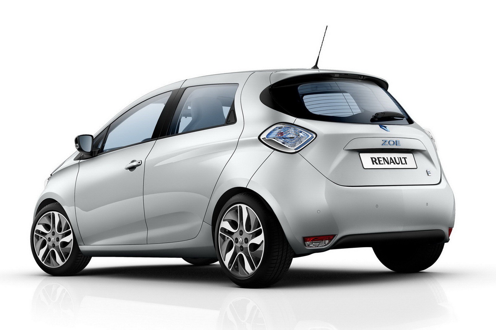 Renault-ZOE-15[2].jpg