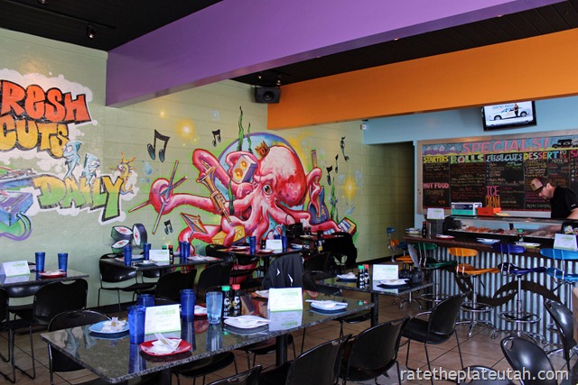 [Sushi%2520Groove%2520Interior%255B3%255D.jpg]