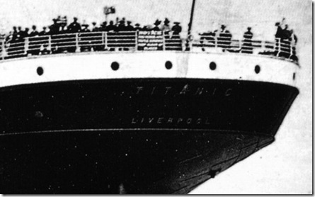 "Titanic Liverpool" era o letreiro de popa do navio "Titanic Liverpool" era o letreiro de popa do navio