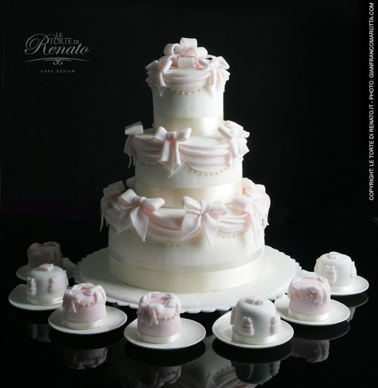 Drappi wedding cake