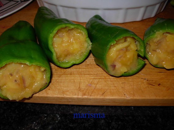 [pimientos%2520rellenos%2520de%2520tortilla6%2520copia%255B4%255D.jpg]