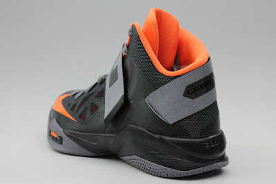 nike zoom soldier 6 gr black grey orange 1 03 New Nike Zoom LeBron Soldier VI   Black/Orange   Available