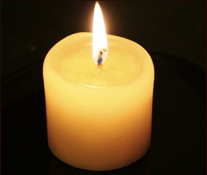 [Candle-flame-no-reflection%255B3%255D.jpg]