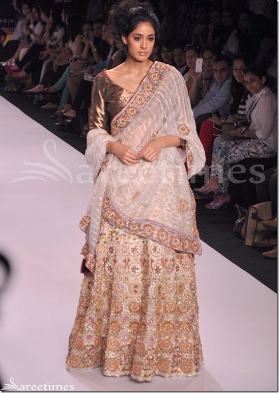 Farah_Firdos_Lehenga