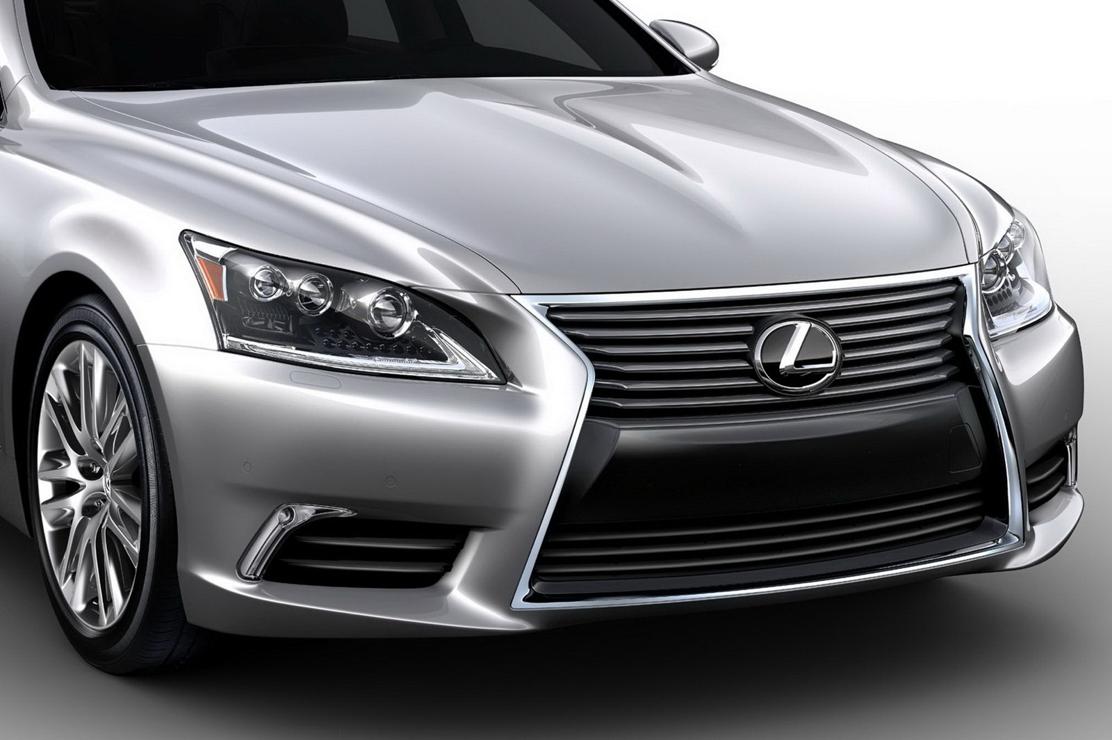[2013-Lexus-LS460-255%255B2%255D.jpg]
