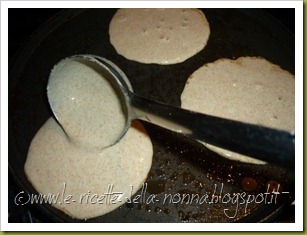 Pancakes ai quattro cereali con latte di soia, zucchero di canna e sciroppo d'agave (7)