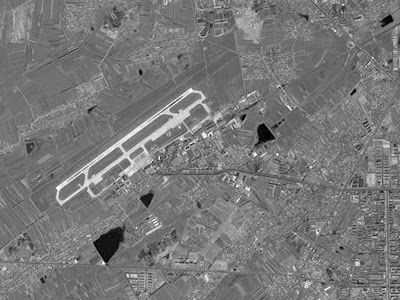 ik-br-changchun_01sept01_close (Medium).jpg