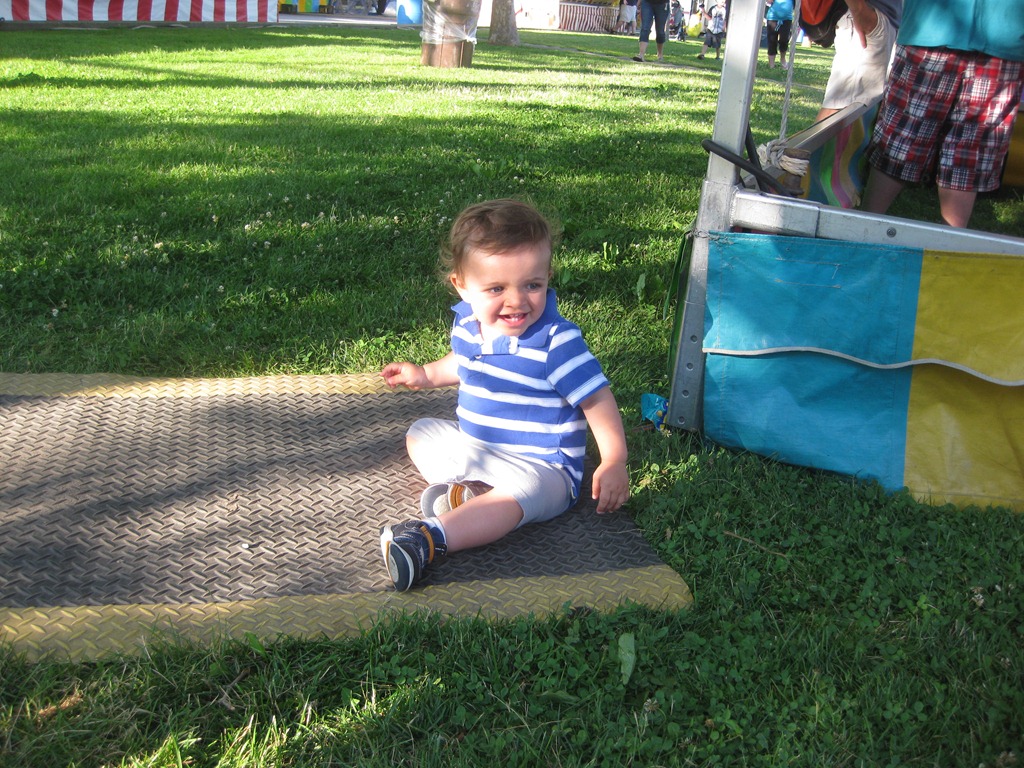 [2012.06.28%2520Carnival%2520%252832%2529%255B7%255D.jpg]