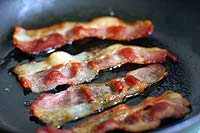 rendering-bacon-fat-1.jpg