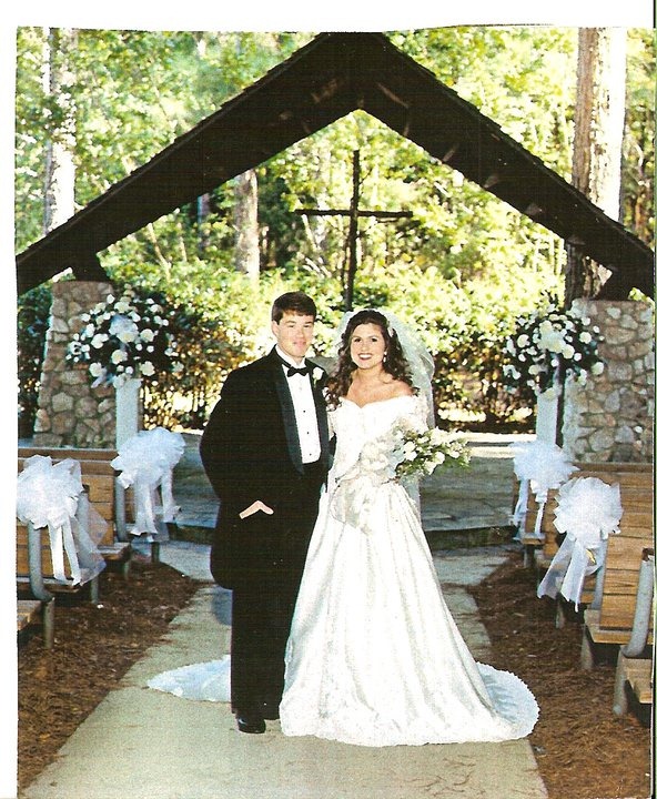 [shannon-and-don-wedding-pic3.jpg]