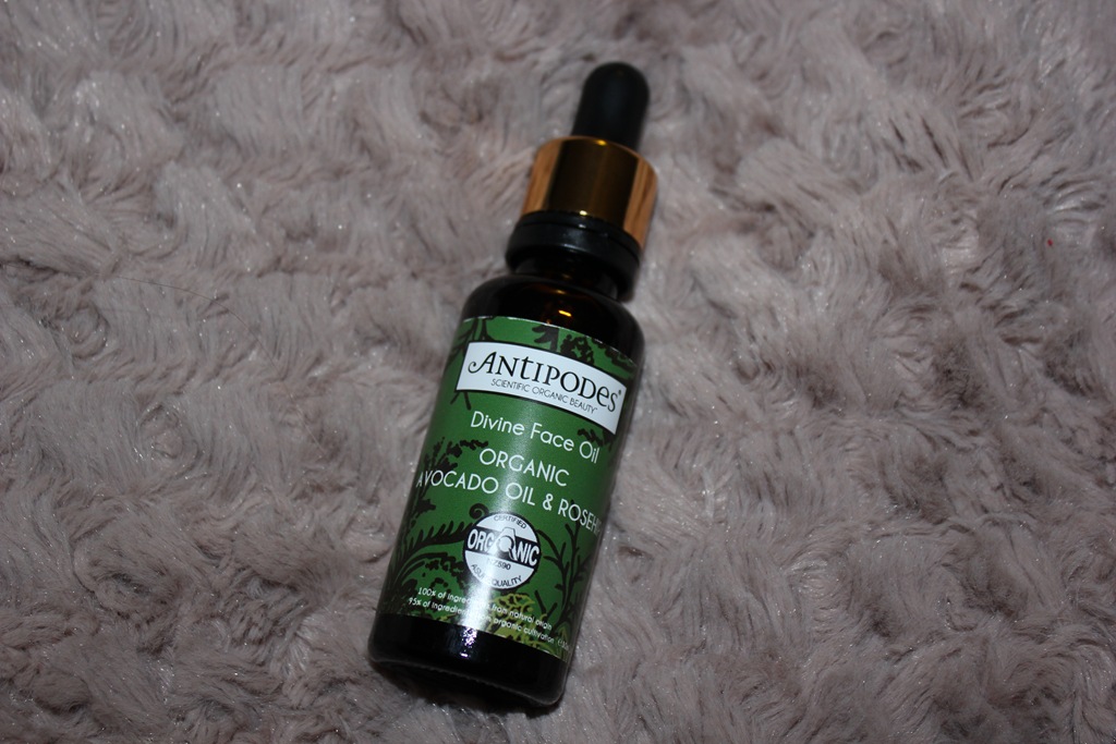 [antipodes%2520divine%2520facial%2520oil%2520%25283%2529%255B4%255D.jpg]