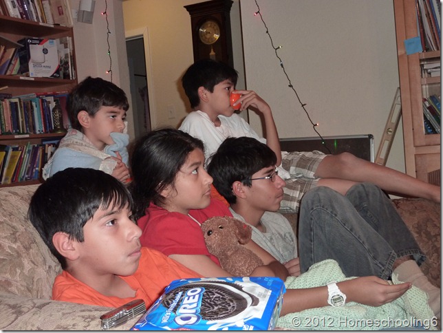 Wonder what they are watching? 12.18.12 004