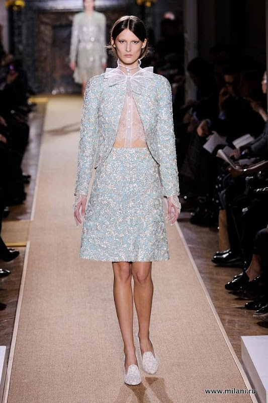 valentino-haute-couture-spring-2012-pfw68.jpg