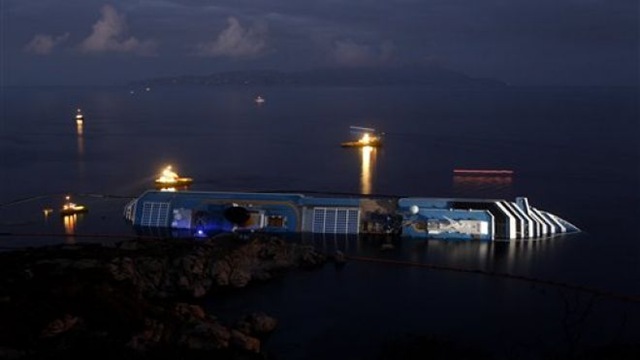 [Italy%2520Cruise%2520Aground%255B2%255D.jpg]