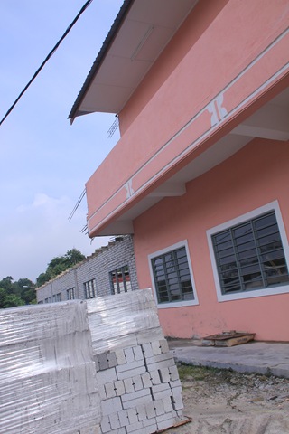 [IMG_19702.jpg]