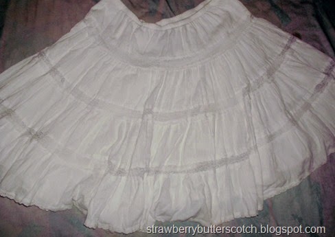 [lacy-white-skirt6.jpg]