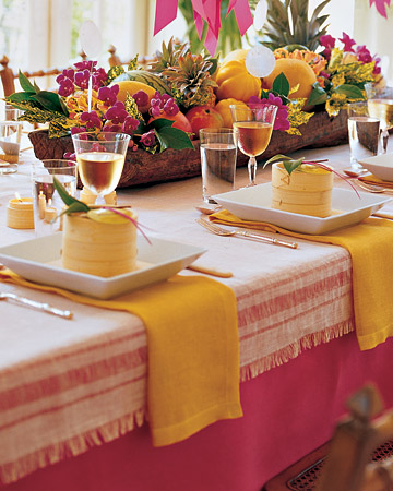 Learn how to make this lovely bright pulled-thread table runner at:
marthastewart.com/how-to/pulled-thread-table-runner