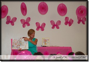 Fancy Nancy Party Story Time {A Sprinkle of This . . . . A Dash of That}