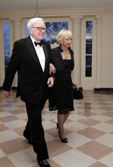 [warren%2520Astrid%2520Buffet%255B4%255D.jpg]